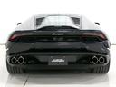 人気のオプションTransparent Engine Bonnet with carbon forged engine bay(ガラスボンネット)が装備されています。