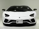ボディカラーは、ビアンコオパリスと呼ばれるメタリックホワイト(Bianco Oparis)です。