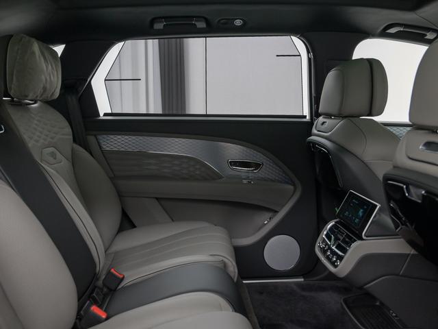 ベンテイガ ＥＷＢアズール　ベントレー認定中古車　ベントレー　ケアプログラム　ベントレー　エマージェンシーアシスタンス　ＣＥＲＴＩＦＩＥＤ　ＢＹ　ＢＥＮＴＬＥＹ（19枚目）