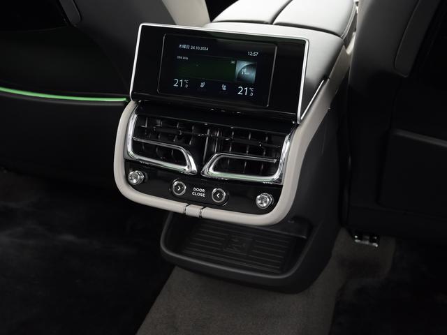 ベンテイガ ＥＷＢアズール　ベントレー認定中古車　ベントレー　ケアプログラム　ベントレー　エマージェンシーアシスタンス　ＣＥＲＴＩＦＩＥＤ　ＢＹ　ＢＥＮＴＬＥＹ（20枚目）
