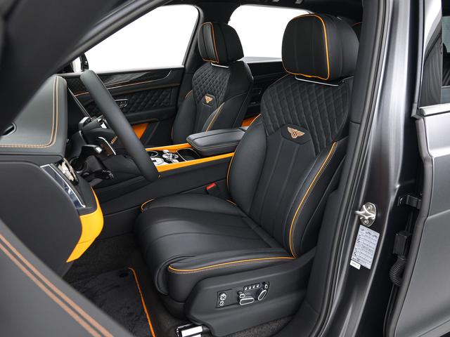 ベンテイガ Ｓブラックエディション　ベントレー認定中古車　メーカー保証付　ベントレー　ケアプログラム　ベントレー　エマージェンシーアシスタンス　ＣＥＲＴＩＦＩＥＤ　ＢＹ　ＢＥＮＴＬＥＹ（9枚目）