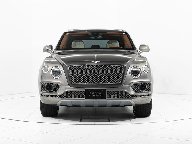 一部在庫はストックヤードにて保管しております。現車確認される際は、事前にご連絡いただけますと、ご案内がスムーズです。