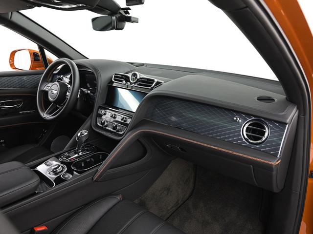 ベンテイガ V8 ベントレー認定中古車 メーカー保証付 ベントレー ケアプログラム ベントレー エマージェンシーアシスタンス CERTIFIED BY BENTLEY(15枚目)