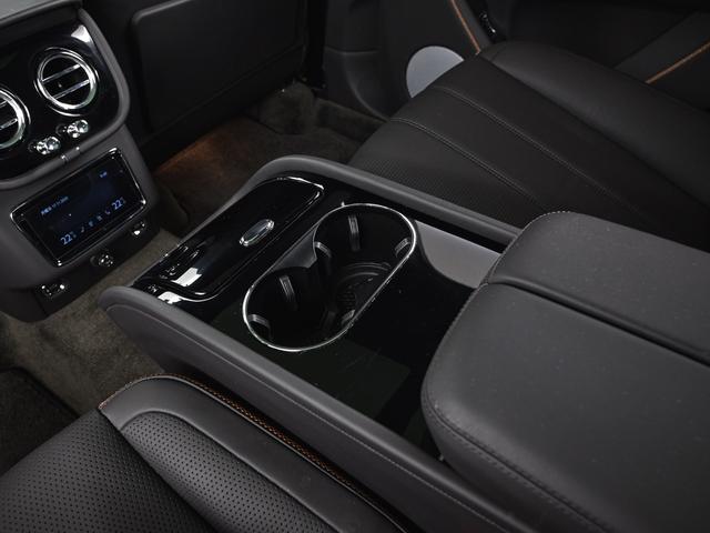 ベンテイガ V8 ベントレー認定中古車 メーカー保証付 ベントレー ケアプログラム ベントレー エマージェンシーアシスタンス CERTIFIED BY BENTLEY(18枚目)