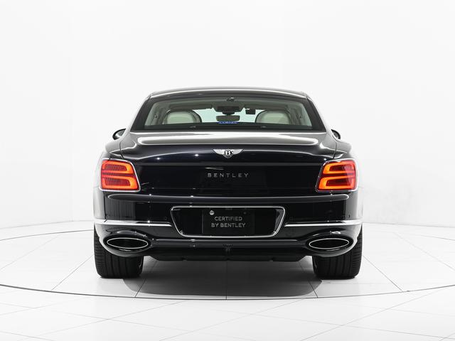 フライングスパー ハイブリッド　アズール　ベントレー認定中古車　メーカー保証付　ベントレー　ケアプログラム　ベントレー　エマージェンシーアシスタンス　ＣＥＲＴＩＦＩＥＤ　ＢＹ　ＢＥＮＴＬＥＹ（6枚目）