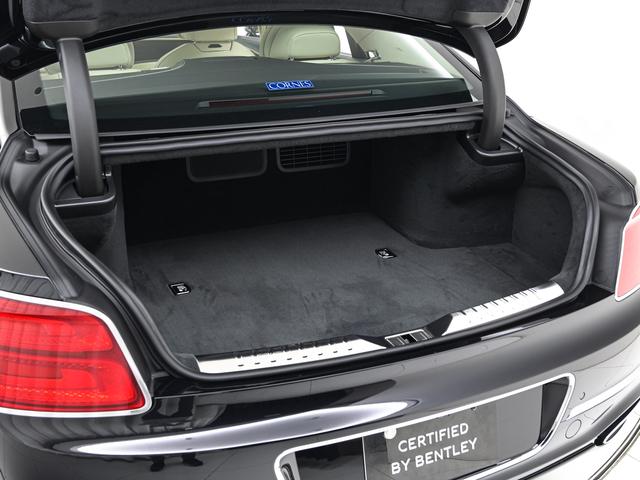 フライングスパー ハイブリッド　アズール　ベントレー認定中古車　メーカー保証付　ベントレー　ケアプログラム　ベントレー　エマージェンシーアシスタンス　ＣＥＲＴＩＦＩＥＤ　ＢＹ　ＢＥＮＴＬＥＹ（7枚目）