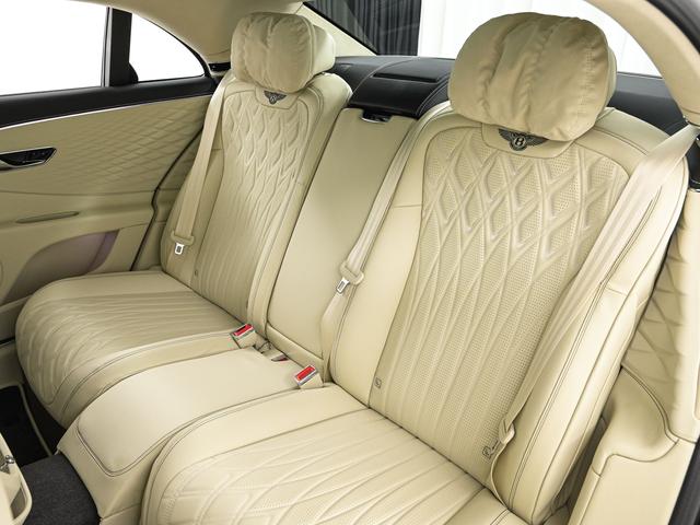 フライングスパー ハイブリッド　アズール　ベントレー認定中古車　メーカー保証付　ベントレー　ケアプログラム　ベントレー　エマージェンシーアシスタンス　ＣＥＲＴＩＦＩＥＤ　ＢＹ　ＢＥＮＴＬＥＹ（17枚目）