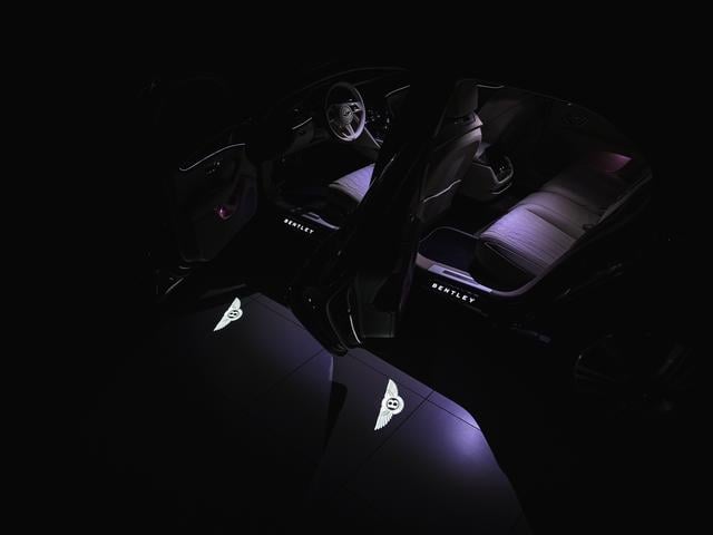 フライングスパー ハイブリッド　アズール　ベントレー認定中古車　メーカー保証付　ベントレー　ケアプログラム　ベントレー　エマージェンシーアシスタンス　ＣＥＲＴＩＦＩＥＤ　ＢＹ　ＢＥＮＴＬＥＹ（41枚目）