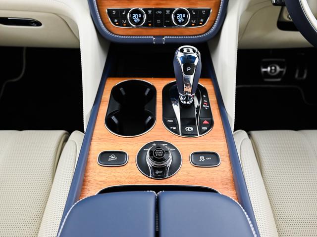 ベンテイガ EWBアズール ベントレー認定中古車 メーカー保証付 ベントレー ケアプログラム ベントレー エマージェンシーアシスタンス CERTIFIED BY BENTLEY(14枚目)