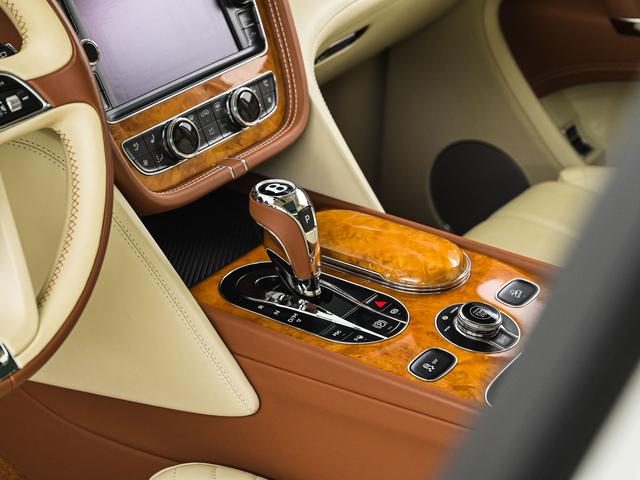 ベンテイガ 6.0 4WD ツーリングスペック シグネチャーオーディオ ベントレー認定中古車 メーカー保証付 ベントレー ケアプログラム ベントレー エマージェンシーアシスタンス CERTIFIED BY BENTLEY(31枚目)