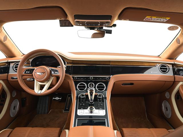 �O�ԒǏ]�@�\�A���[���L�[�v�A�V�X�g�A�w�b�h�A�b�v�f�B�X�v���C���t���Ă���A�����̃I�v�V����������Ă���܂��B