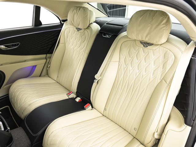 フライングスパー ハイブリッド　アズール　ベントレー認定中古車　メーカー保証付　ベントレー　ケアプログラム　ベントレー　エマージェンシーアシスタンス　ＣＥＲＴＩＦＩＥＤ　ＢＹ　ＢＥＮＴＬＥＹ（17枚目）