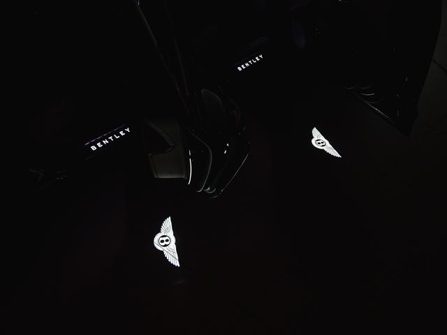 フライングスパー ハイブリッド　アズール　ベントレー認定中古車　メーカー保証付　ベントレー　ケアプログラム　ベントレー　エマージェンシーアシスタンス　ＣＥＲＴＩＦＩＥＤ　ＢＹ　ＢＥＮＴＬＥＹ（39枚目）