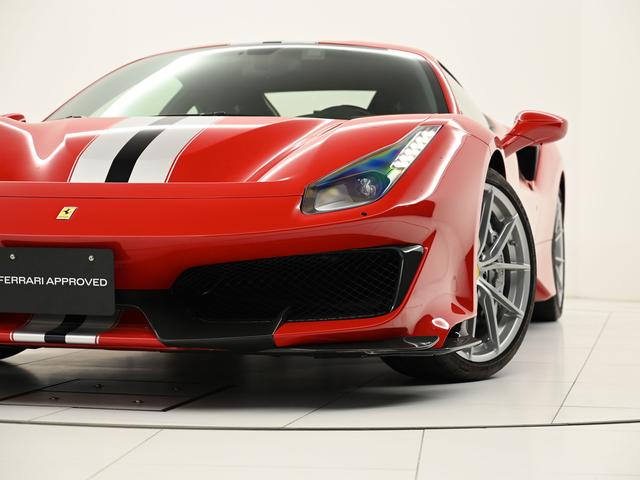 ４８８ピスタ ベースグレード　２０インチ鍛造ホイール　レーシングシート　ＬＥＤカーボンステアリング　サスペンションリフター　アルカンターラ仕上げ（21枚目）