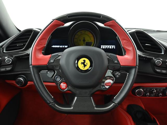 488GTB(フェラーリ) F1 DCT LED付ステアリング 488GTB(フェラーリ) F1 DCT LED付ステアリング