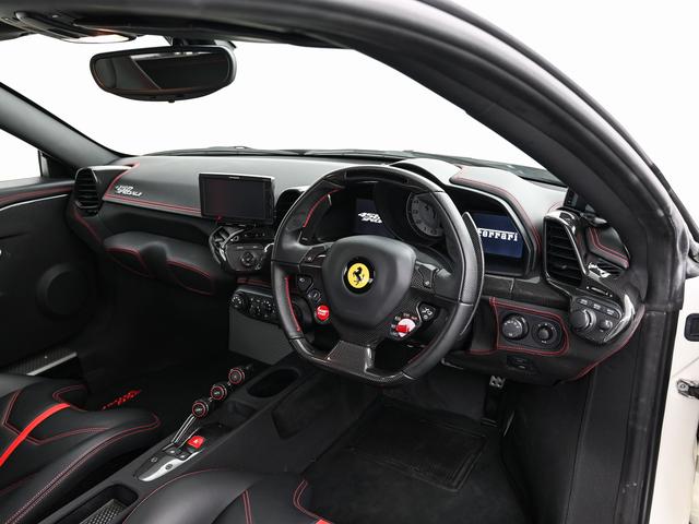フェラーリ 458スペチアーレ F1 DCT LED付 フェラーリ 458スペチアーレ F1 DCT LED付