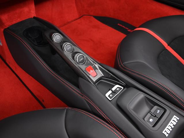 F8スパイダー F1 DCT Apple Car Play ADAS フェラーリ認定中古車 メーカー保証付 フェラーリ・ロードサイドアシスタンス Ferrari Approved(16枚目)