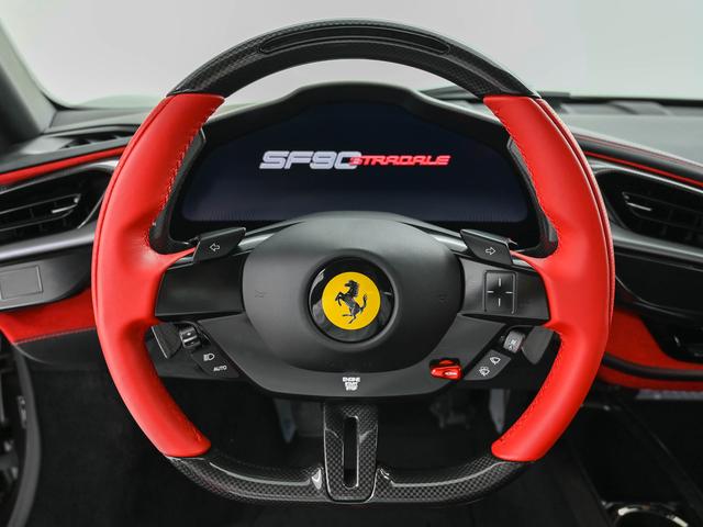 ＳＦ９０ストラダーレ Ｆ１　ＤＣＴ　Ｅ４ＷＤ　Ｃａｎｎａ　Ｄｉ　Ｆｕｃｉｌｅ　フェラーリ認定中古車　メーカー保証付　フェラーリ・ロードサイドアシスタンス　Ｆｅｒｒａｒｉ　Ａｐｐｒｏｖｅｄ（14枚目）