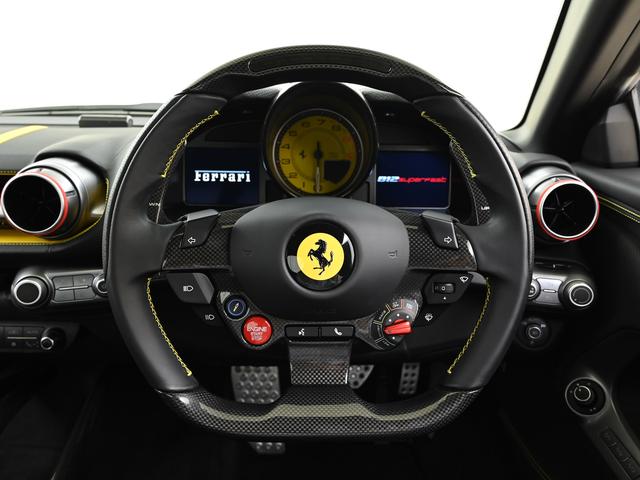 ８１２スーパーファスト Ｆ１　ＤＣＴ　ＬＥＤ付ステアリング　助手席画面　鍛造Ｈ　フェラーリ認定中古車　メーカー保証付　フェラーリ・ロードサイドアシスタンス　Ｆｅｒｒａｒｉ　Ａｐｐｒｏｖｅｄ（13枚目）