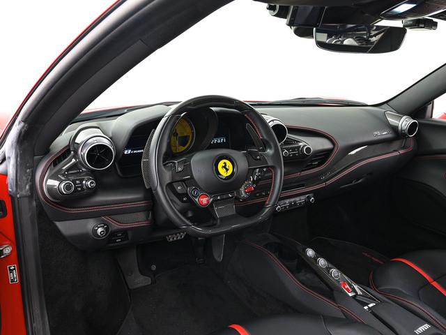 F8トリブート フェラーリ認定中古車 メーカー保証付 フェラーリ・ロードサイドアシスタンス Ferrari Approved(3枚目)