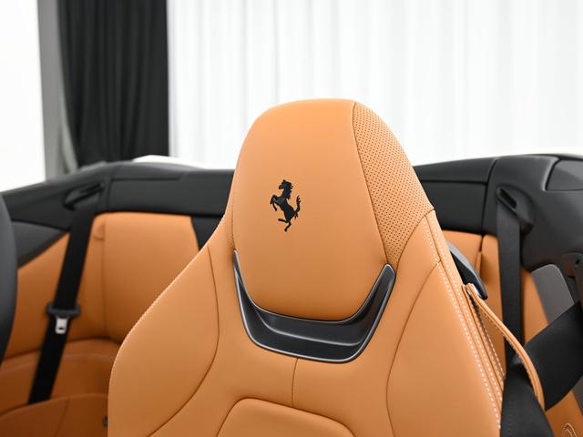 ポルトフィーノM F1 DCT ツートンボディペイント フェラーリ認定中古車 メーカー保証付 フェラーリ・ロードサイドアシスタンス Ferrari Approved(15枚目)