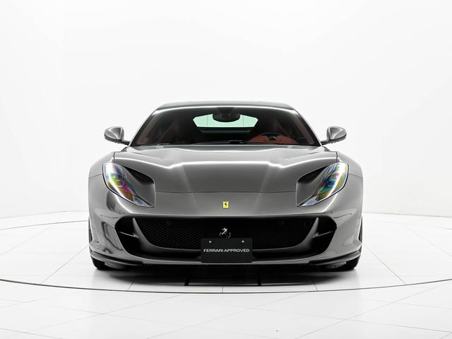 812スーパーファスト F1 DCT デイトナスタイルシート Blu America フェラーリ認定中古車 メーカー保証付 フェラーリ・ロードサイドアシスタンス Ferrari Approved(5枚目)