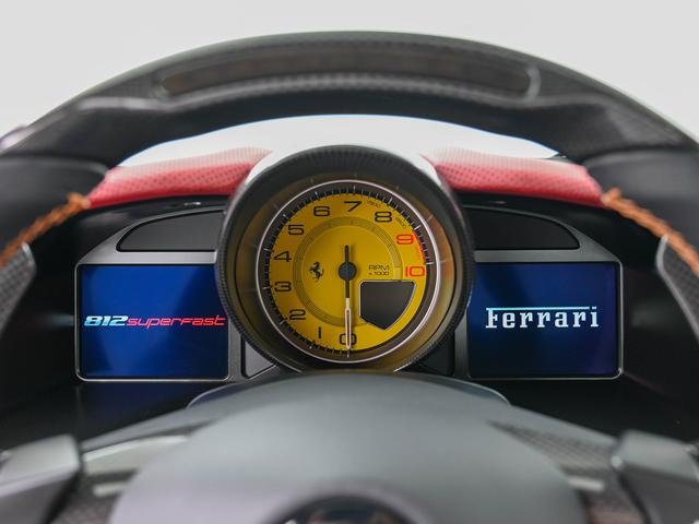 812スーパーファスト F1 DCT デイトナスタイルシート Blu America フェラーリ認定中古車 メーカー保証付 フェラーリ・ロードサイドアシスタンス Ferrari Approved(12枚目)