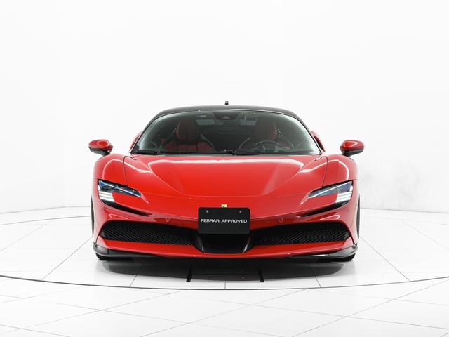 SF90ストラダーレ アセットフィオラノ フェラーリ認定中古車 メーカー保証付 フェラーリ・ロードサイドアシスタンス Ferrari Approved(5枚目)
