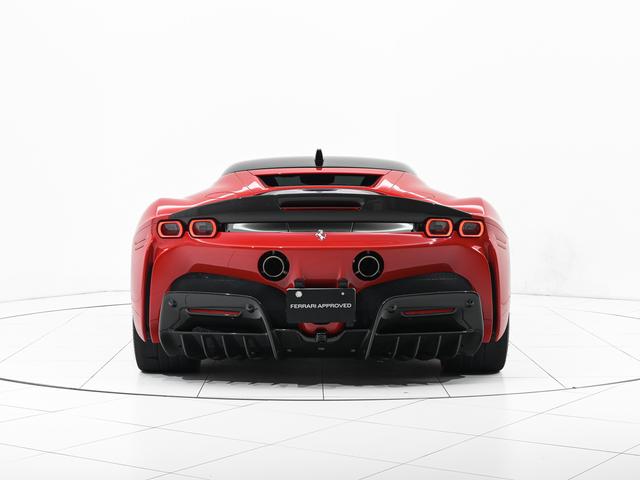 SF90ストラダーレ アセットフィオラノ フェラーリ認定中古車 メーカー保証付 フェラーリ・ロードサイドアシスタンス Ferrari Approved(6枚目)