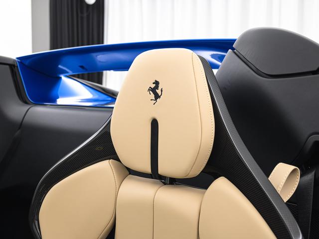 296GTS F1 DCT Blu Corsa アップルカープレイ フェラーリ認定中古車 メーカー保証付 フェラーリ・ロードサイドアシスタンス Ferrari Approved(17枚目)