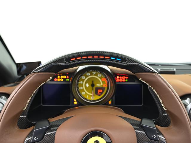 812GTS F1 DCT GrigioGTS LED付ステアリング フェラーリ認定中古車 メーカー保証付 フェラーリ・ロードサイドアシスタンス Ferrari Approved(14枚目)