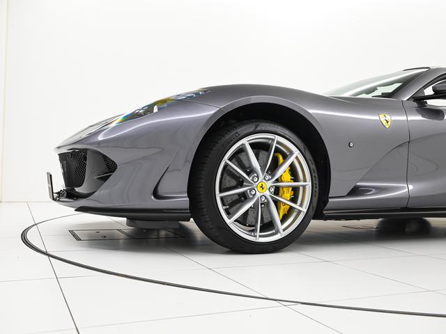 812GTS F1 DCT GrigioGTS LED付ステアリング フェラーリ認定中古車 メーカー保証付 フェラーリ・ロードサイドアシスタンス Ferrari Approved(21枚目)