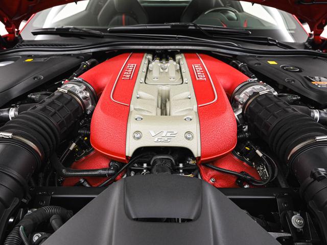 812スーパーファスト F1 DCT パッセンジャーディスプレイ 電動シート フェラーリ認定中古車 メーカー保証付 フェラーリ・ロードサイドアシスタンス Ferrari Approved(10枚目)