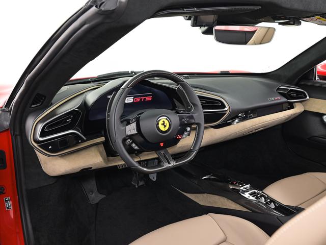 296GTS F1 DCT アップルカープレイ LED付ハンドル フェラーリ認定中古車 メーカー保証付 フェラーリ・ロードサイドアシスタンス Ferrari Approved(3枚目)