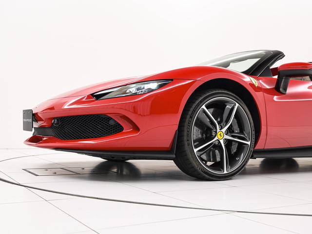 296GTS F1 DCT アップルカープレイ LED付ハンドル フェラーリ認定中古車 メーカー保証付 フェラーリ・ロードサイドアシスタンス Ferrari Approved(23枚目)