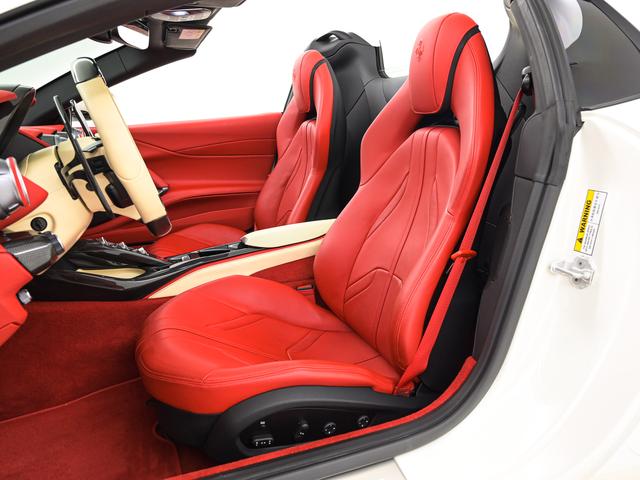 812GTS F1 DCT BiancoItalia LED付ステアリング フェラーリ認定中古車 メーカー保証付 フェラーリ・ロードサイドアシスタンス Ferrari Approved(4枚目)