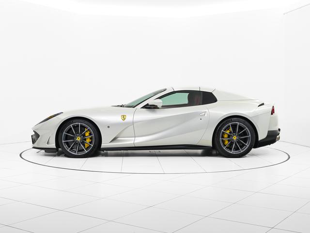 812GTS F1 DCT BiancoItalia LED付ステアリング フェラーリ認定中古車 メーカー保証付 フェラーリ・ロードサイドアシスタンス Ferrari Approved(8枚目)