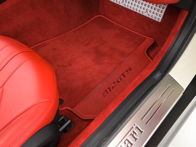 812GTS F1 DCT BiancoItalia LED付ステアリング フェラーリ認定中古車 メーカー保証付 フェラーリ・ロードサイドアシスタンス Ferrari Approved(16枚目)