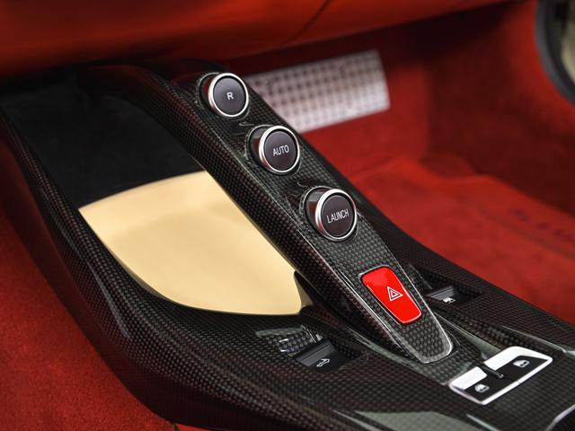 812GTS F1 DCT BiancoItalia LED付ステアリング フェラーリ認定中古車 メーカー保証付 フェラーリ・ロードサイドアシスタンス Ferrari Approved(17枚目)