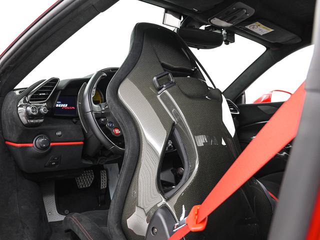 488ピスタ F1 DCT 20インチ鍛造ホイール レーシングシート フェラーリ認定中古車 メーカー保証付 フェラーリ・ロードサイドアシスタンス Ferrari Approved(19枚目)