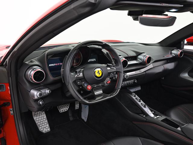 812GTS F1 DCT LED付ステアリング 20インチ鍛造ホイール フェラーリ認定中古車 メーカー保証付 フェラーリ・ロードサイドアシスタンス Ferrari Approved(3枚目)