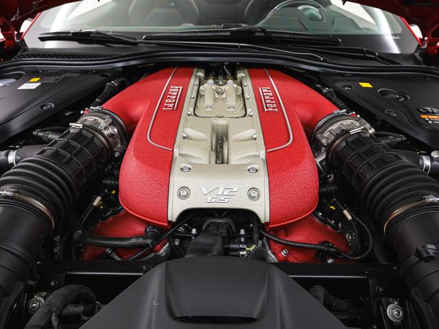 812GTS F1 DCT LED付ステアリング 20インチ鍛造ホイール フェラーリ認定中古車 メーカー保証付 フェラーリ・ロードサイドアシスタンス Ferrari Approved(10枚目)