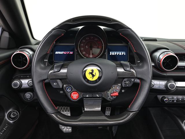 812GTS F1 DCT LED付ステアリング 20インチ鍛造ホイール フェラーリ認定中古車 メーカー保証付 フェラーリ・ロードサイドアシスタンス Ferrari Approved(13枚目)