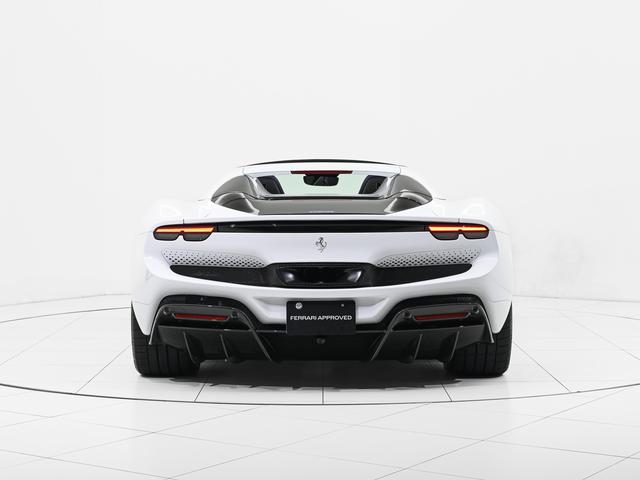 ２９６ＧＴＳ Ｆ１　ＤＣＴ　アップルカープレイ　ＬＥＤ付ハンドル　フェラーリ認定中古車　メーカー保証付　フェラーリ・ロードサイドアシスタンス　Ｆｅｒｒａｒｉ　Ａｐｐｒｏｖｅｄ（6枚目）