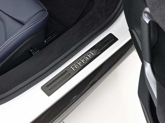 ２９６ＧＴＳ Ｆ１　ＤＣＴ　アップルカープレイ　ＬＥＤ付ハンドル　フェラーリ認定中古車　メーカー保証付　フェラーリ・ロードサイドアシスタンス　Ｆｅｒｒａｒｉ　Ａｐｐｒｏｖｅｄ（20枚目）