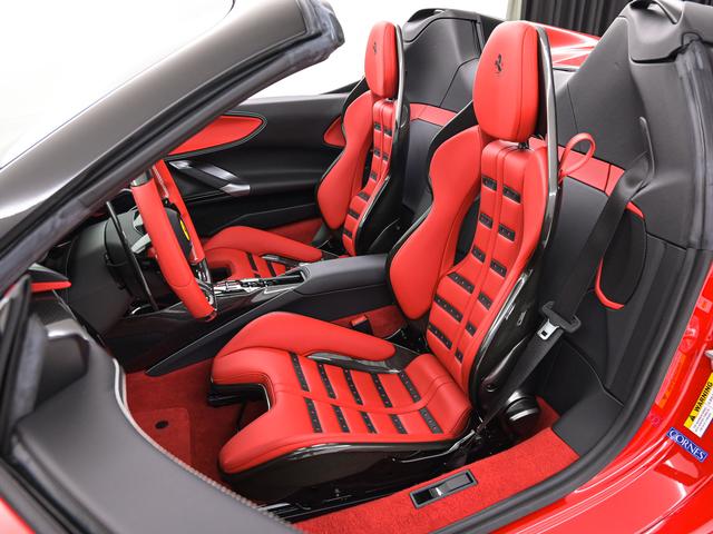 SF90スパイダー F1 DCT E4WD アップルカープレイ ADAS フェラーリ認定中古車 メーカー保証付 フェラーリ・ロードサイドアシスタンス Ferrari Approved(4枚目)