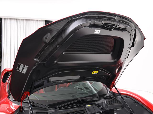 SF90スパイダー F1 DCT E4WD アップルカープレイ ADAS フェラーリ認定中古車 メーカー保証付 フェラーリ・ロードサイドアシスタンス Ferrari Approved(21枚目)