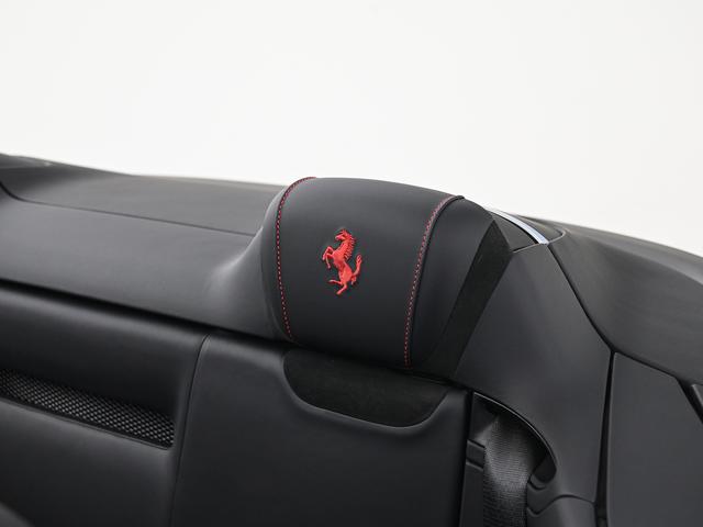 ローマスパイダー F1 DCT デイトナスタイルシート フェラーリ認定中古車 メーカー保証付 フェラーリ・ロードサイドアシスタンス Ferrari Approved(18枚目)