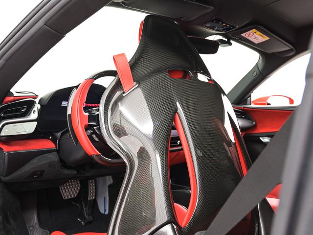 ＳＦ９０ストラダーレ Ｆ１　ＤＣＴ　Ｅ４ＷＤ　ＬＥＤ付ステアリング　フェラーリ認定中古車　メーカー保証付　フェラーリ・ロードサイドアシスタンス　Ｆｅｒｒａｒｉ　Ａｐｐｒｏｖｅｄ（19枚目）