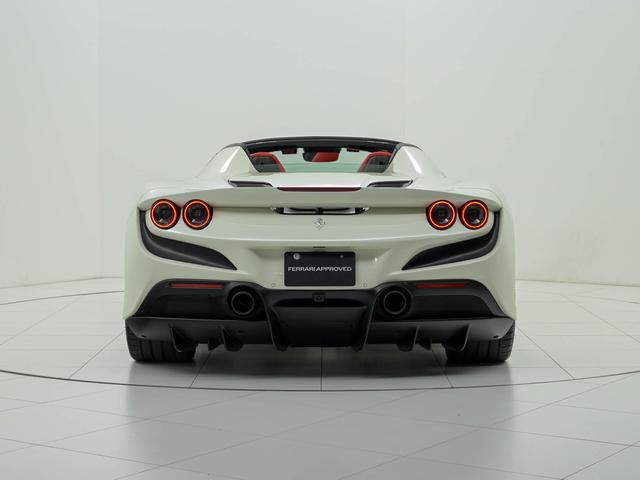 Ｆ８スパイダー Ｆ１　ＤＣＴ　ＬＥＤ付ステアリング　フェラーリ認定中古車　メーカー保証付　フェラーリ・ロードサイドアシスタンス　Ｆｅｒｒａｒｉ　Ａｐｐｒｏｖｅｄ（6枚目）